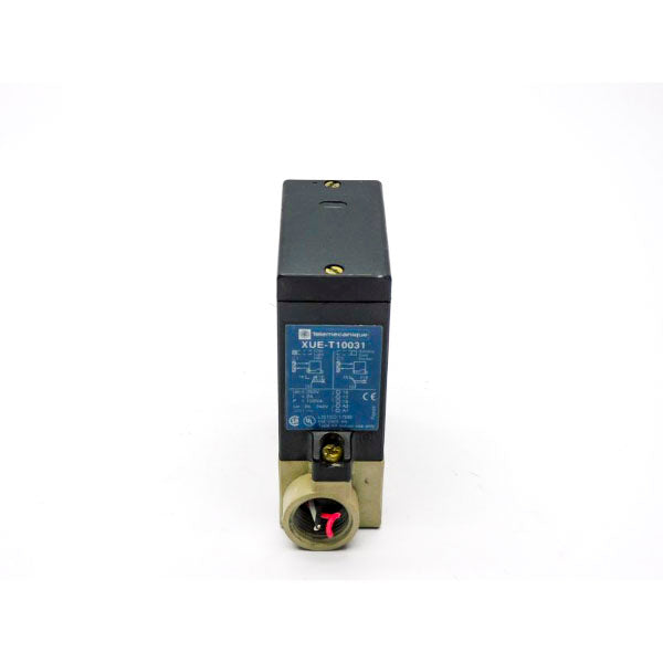 TELEMECANIQUE XUE-T10031 250V 2A UNMP