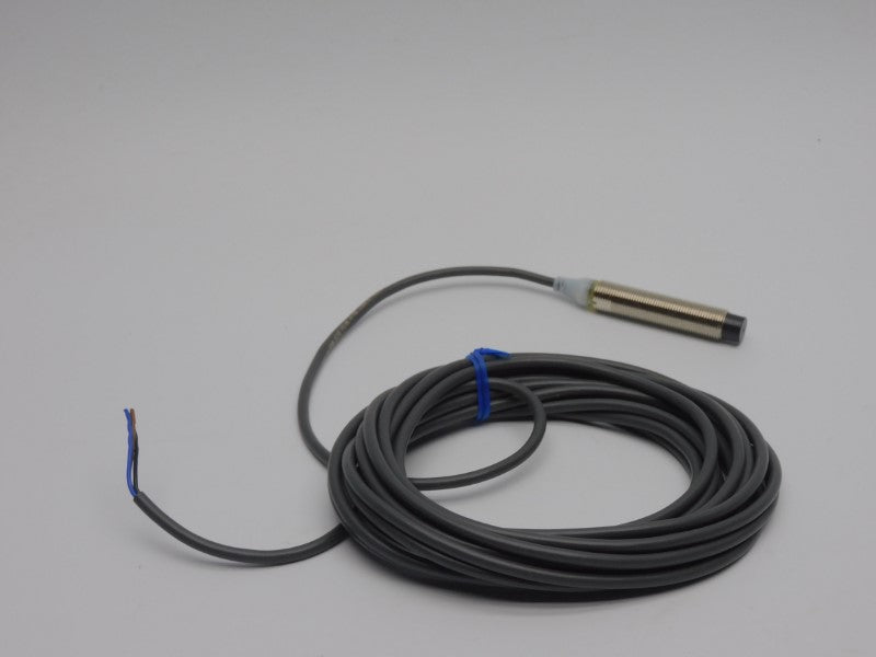 OMRON E2A-M12LN05-WP-B1 12-24VDC NSNP