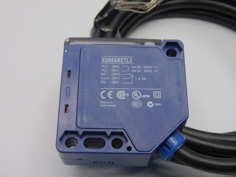 TELEMECANIQUE XUK0ARCTL2 24-240V 3A NSMP