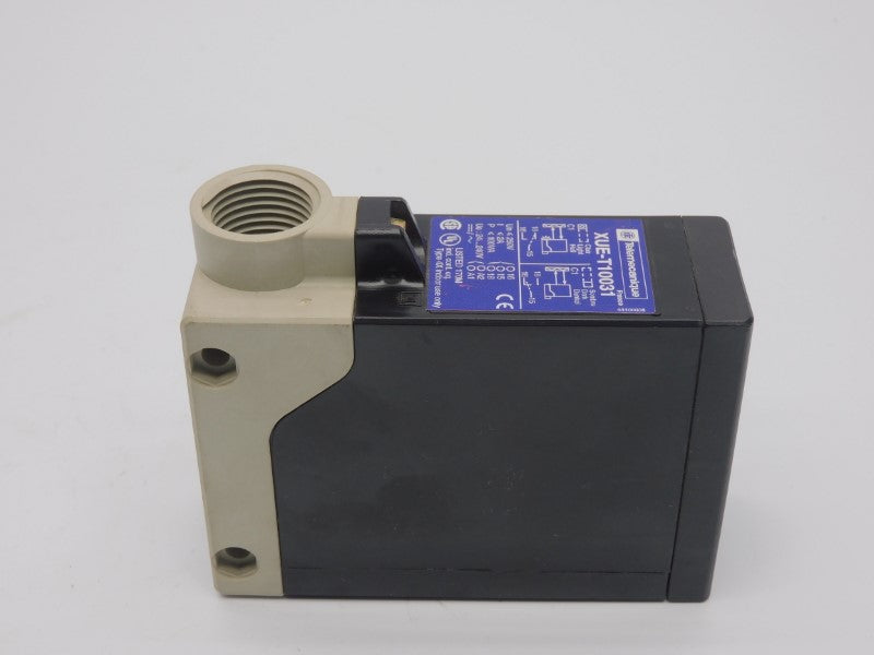 TELEMECANIQUE XUE-T10031H7 250V 2A UNMP
