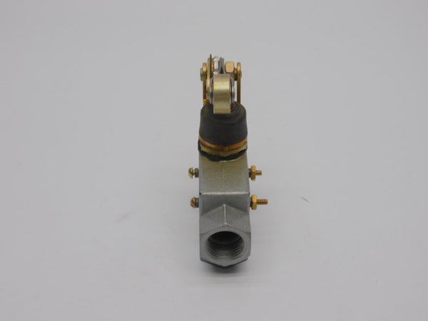 MICRO SWITCH BZE6-2RN2 480VAC 15A (GREY) NSNP