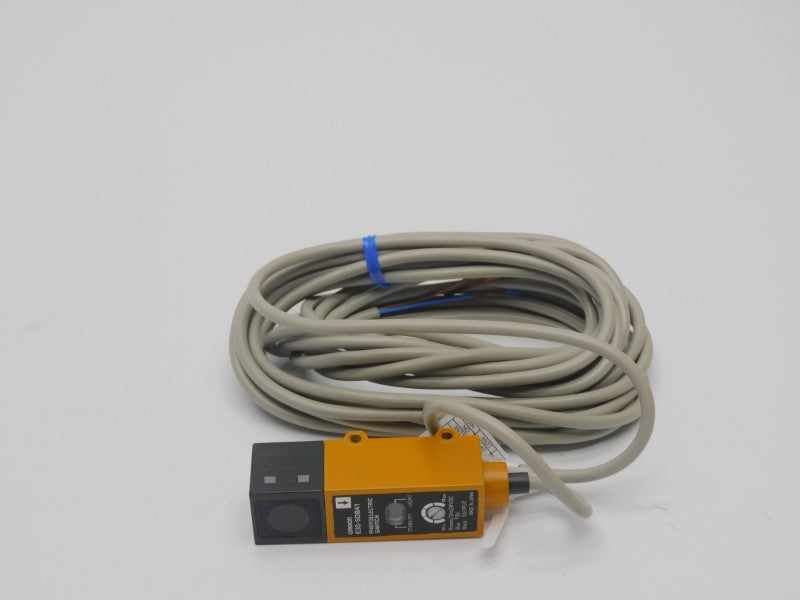 OMRON E3S-5DB41 12-24VDC 5M NSMP