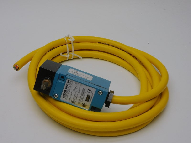 MICRO SWITCH LSYAC5KP-FP 120VAC 10A NSMP
