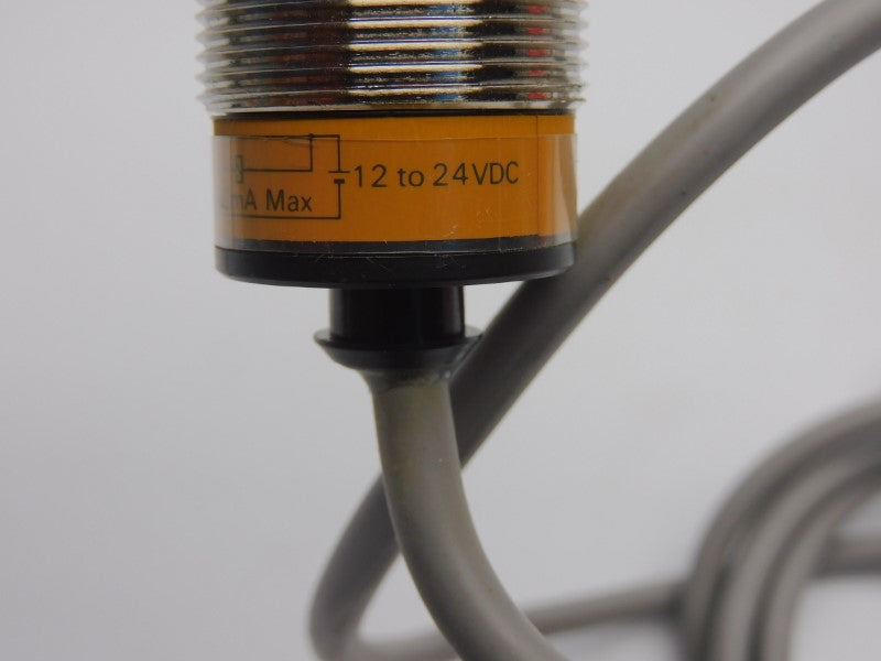 OMRON E2E-X10E1 12-24VDC UNMP