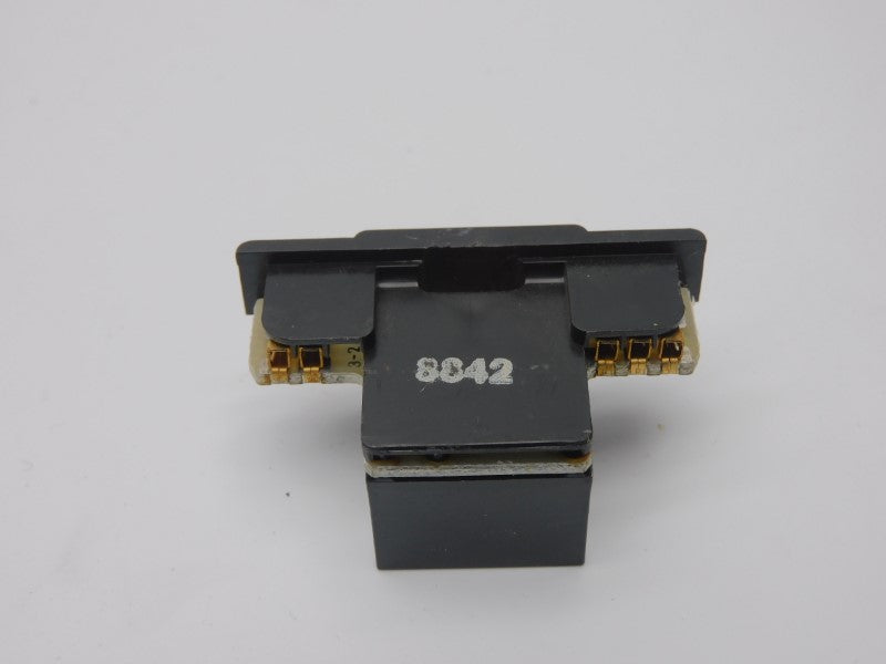 ECA 8-590 240VAC 2A UNMP