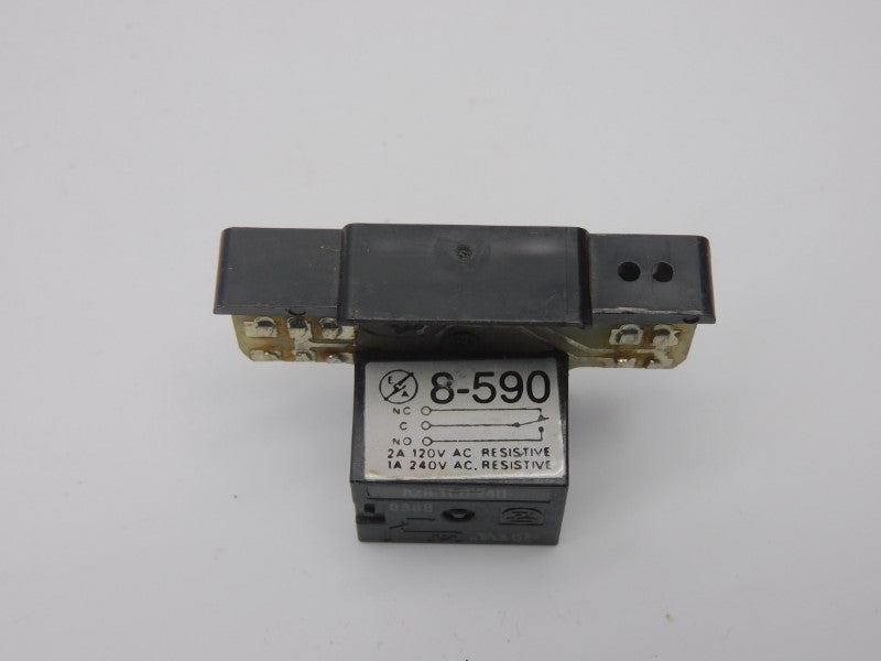 ECA 8-590 240VAC 2A UNMP