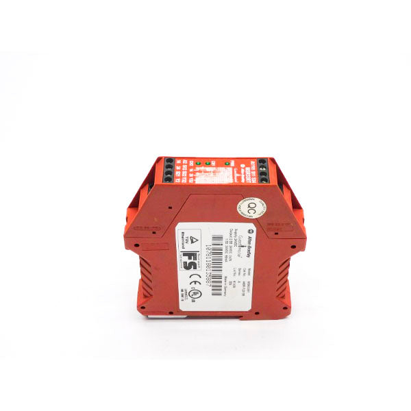 ALLEN BRADLEY 440R-F23199 MSR33RT SER. A 24VDC UNMP