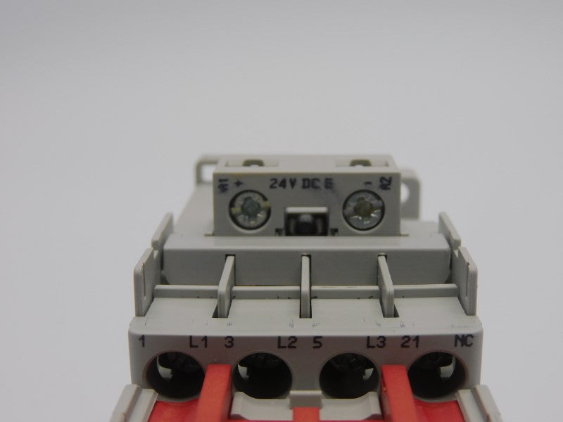 ALLEN BRADLEY 100S-C23EJ05C SER. C 24VDC 32A (BR/WH) NSMP