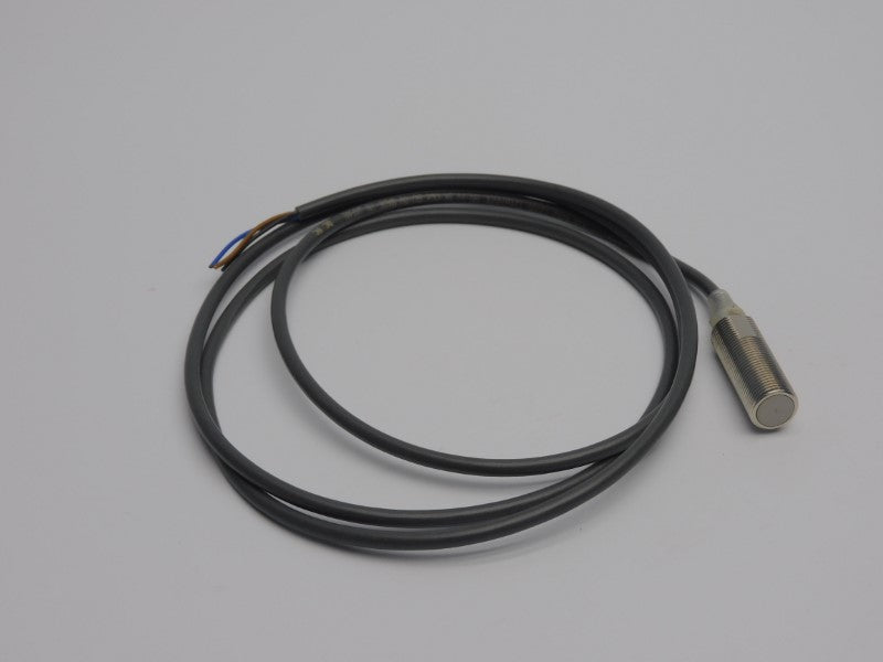 OMRON E2E-X2E2 12-24VDC UNMP