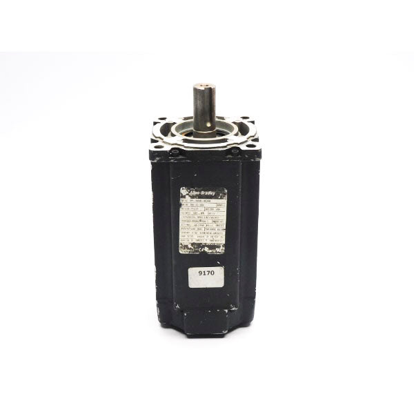 ALLEN BRADLEY MPL-B4530K-MJ24AA SER. A 24VDC UNMP