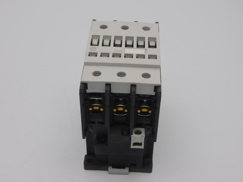 GENERAL ELECTRIC CL08A300M 110-115V 110A UNMP