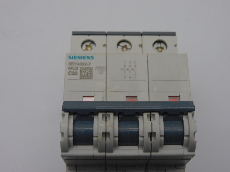 SIEMENS 5SY4332-7 400V 32A NSMP