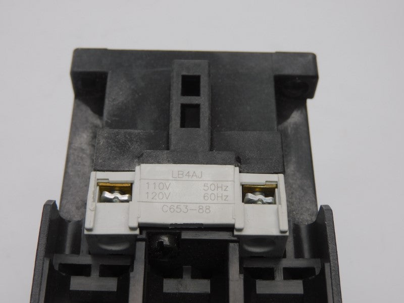 GENERAL ELECTRIC CL08A300M4 110/120V 110A UNMP