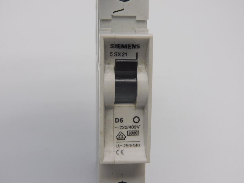 SIEMENS 5SX21-D6 230/400V 6A NSNP