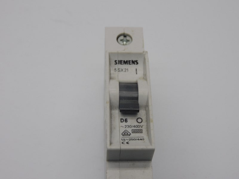 SIEMENS 5SX21-D6 230/400V 6A (AS PICTURED) NSNP