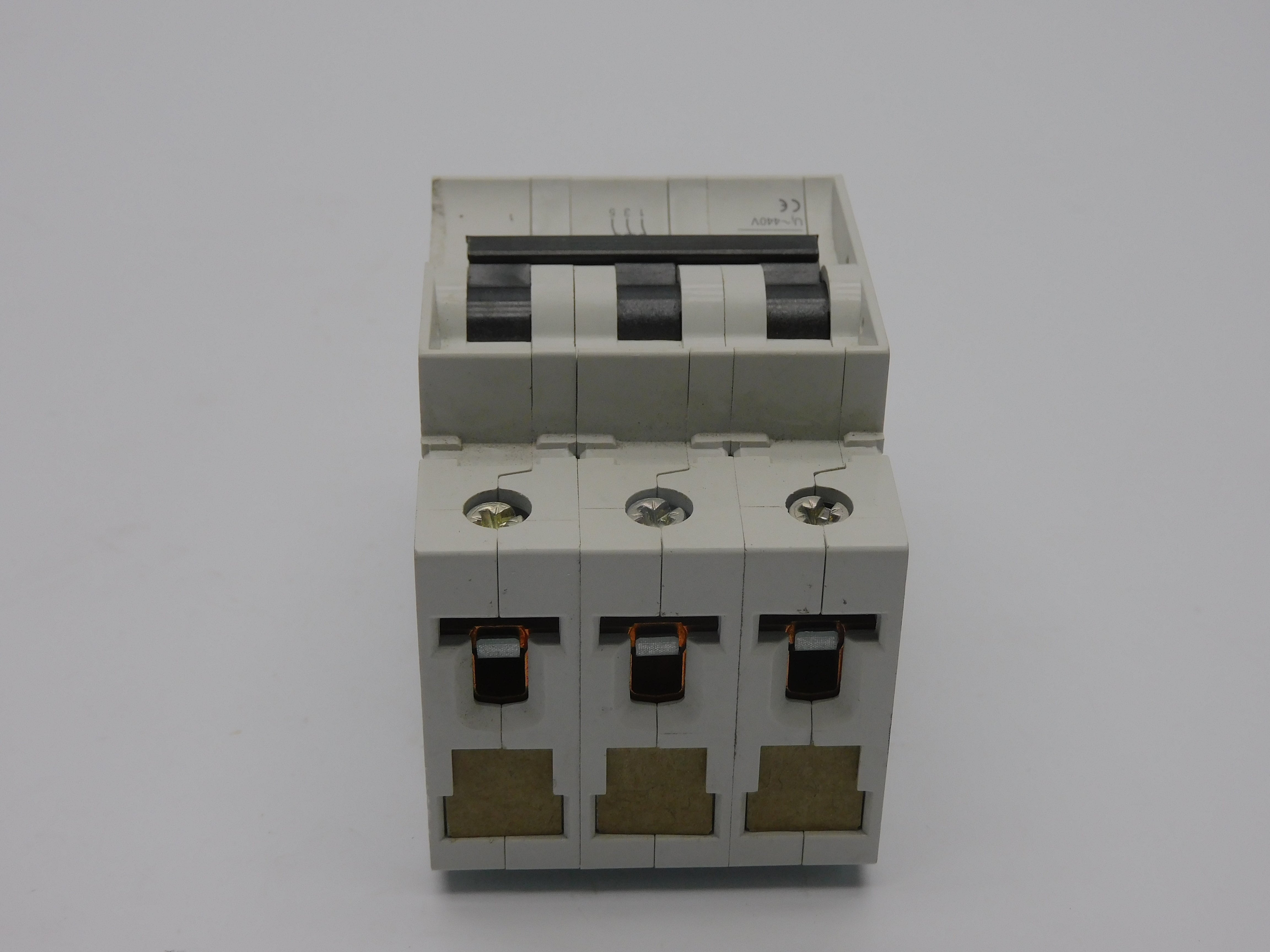 SIEMENS 5SX23-C63 440V 63A (AS PICTURED) NSNP