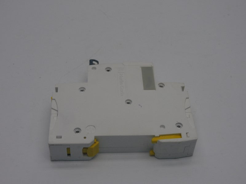 SCHNEIDER ELECTRIC A9F04116 230/400V 16A NSNP