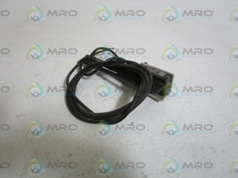 PEPPERL+FUCHS MLV40-8-H-65/32/33 SENSOR UNMP