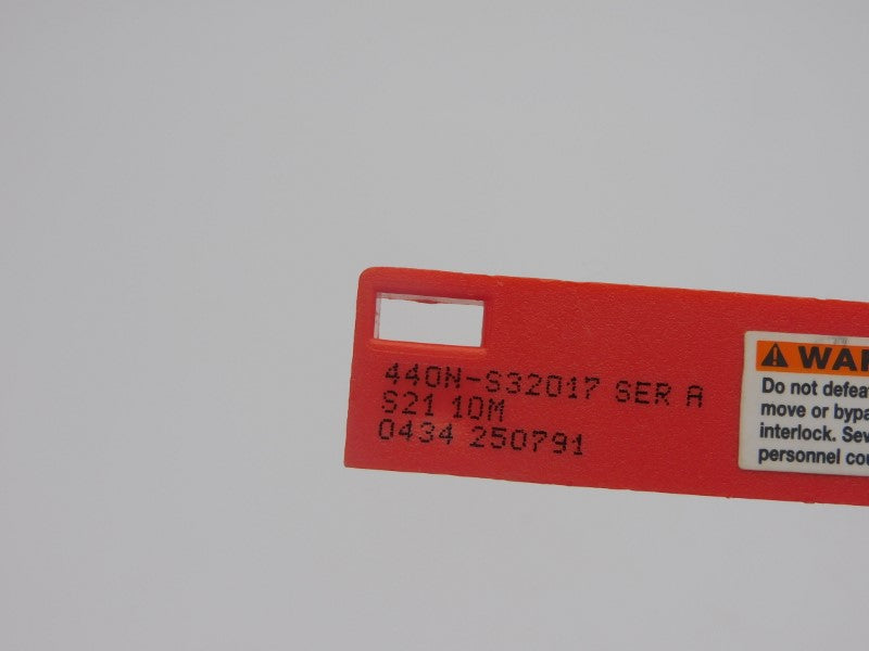 GUARDMASTER 440N-S32017 SER. A (AS IS) UNMP