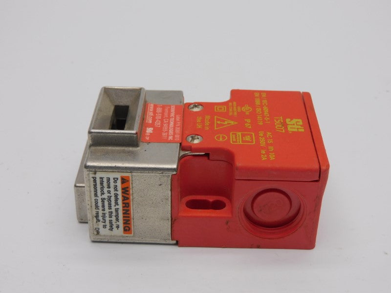 STI 44526-1010 250V 10A (NO KEY) UNMP