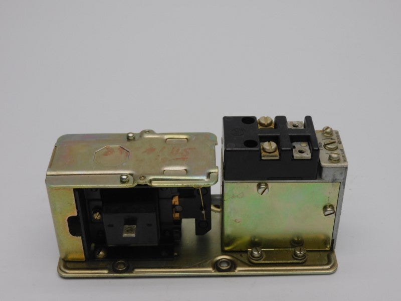 ALLEN BRADLEY 849-Z0D32 SER. B 120-600VAC 60A UNMP