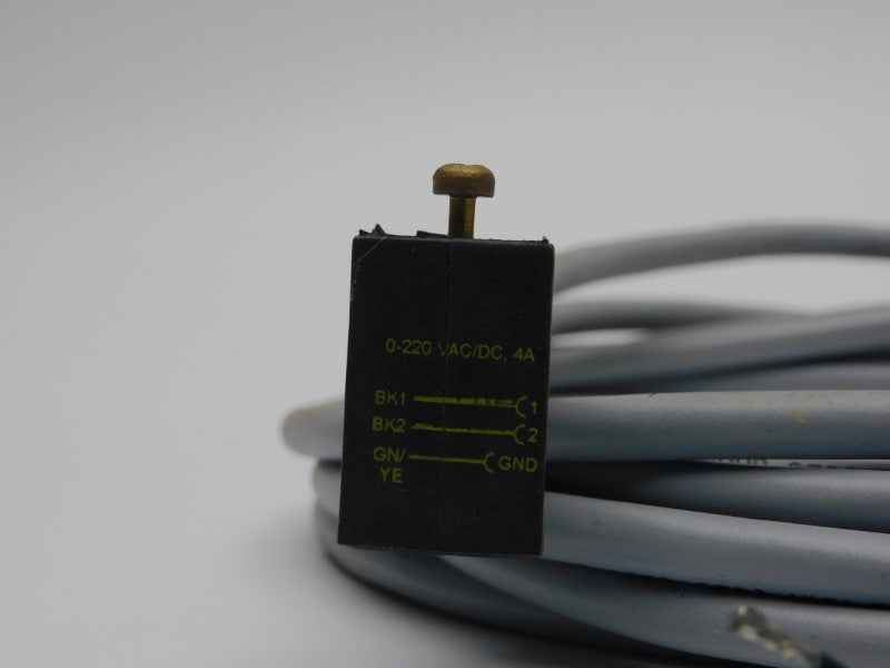 TURCK TC8S2-A653-5M U99-13268 0-220VAC/DC 4A NSNP