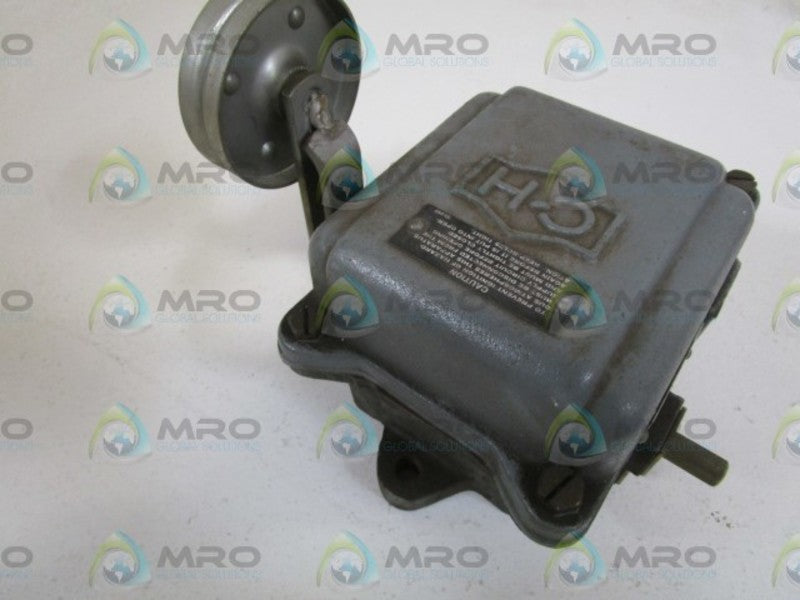 CUTLER HAMMER 14977E32  UNMP
