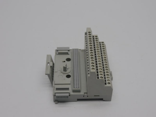 ALLEN BRADLEY 1794-TB3 SER. A 125VDC/AC 10A UNMP
