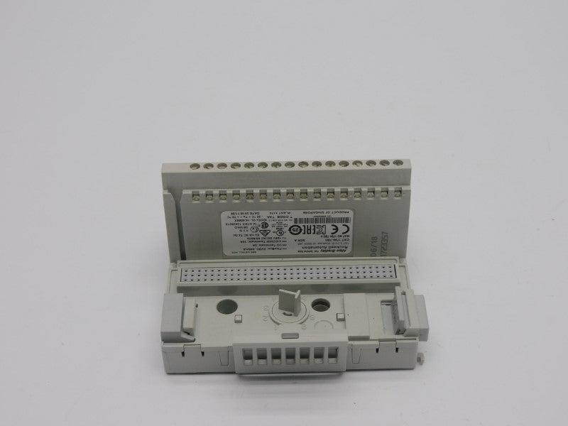 ALLEN BRADLEY 1794-TB3 SER. A 125VDC/AC 10A UNMP