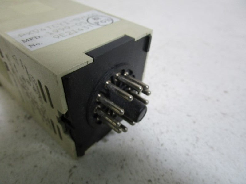 FUJI ELECTRIC TEMPERATURE CONTROLLER PXV4TCY1-5V000 UNMP