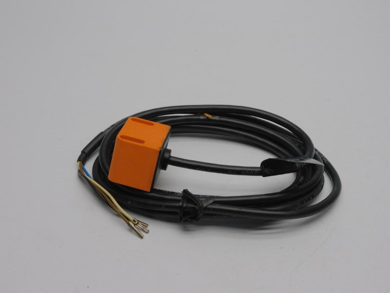 IFM EFECTOR IND2004DAR0A IN0100 20-140VAC NSNP