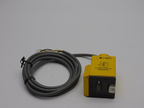 BANNER ENGINEERING Q45VR2DL 90-250VAC 5A NSNP
