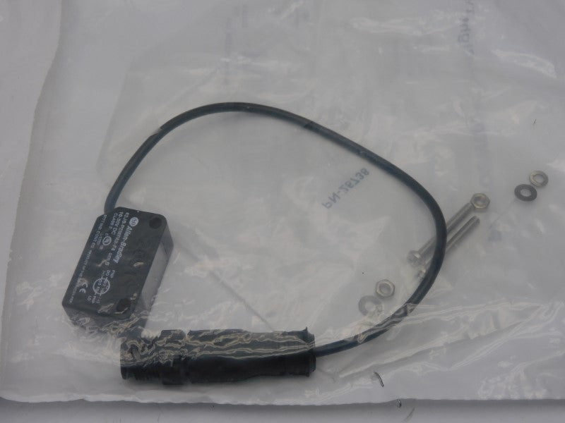 ALLEN BRADLEY 42JS-P2MPA2-F4 SER. B 10-30VDC NSMP