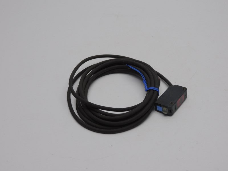 KEYENCE PZ-M51 (R) 12-24VDC UNMP