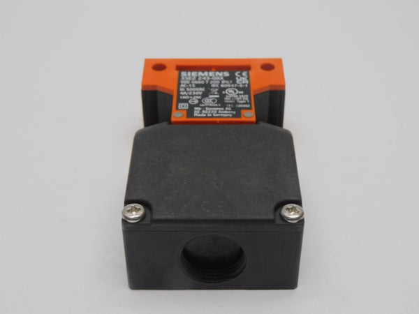 SIEMENS 3SE2243-0XX 500VAC 4A (NO KEY) NSMP