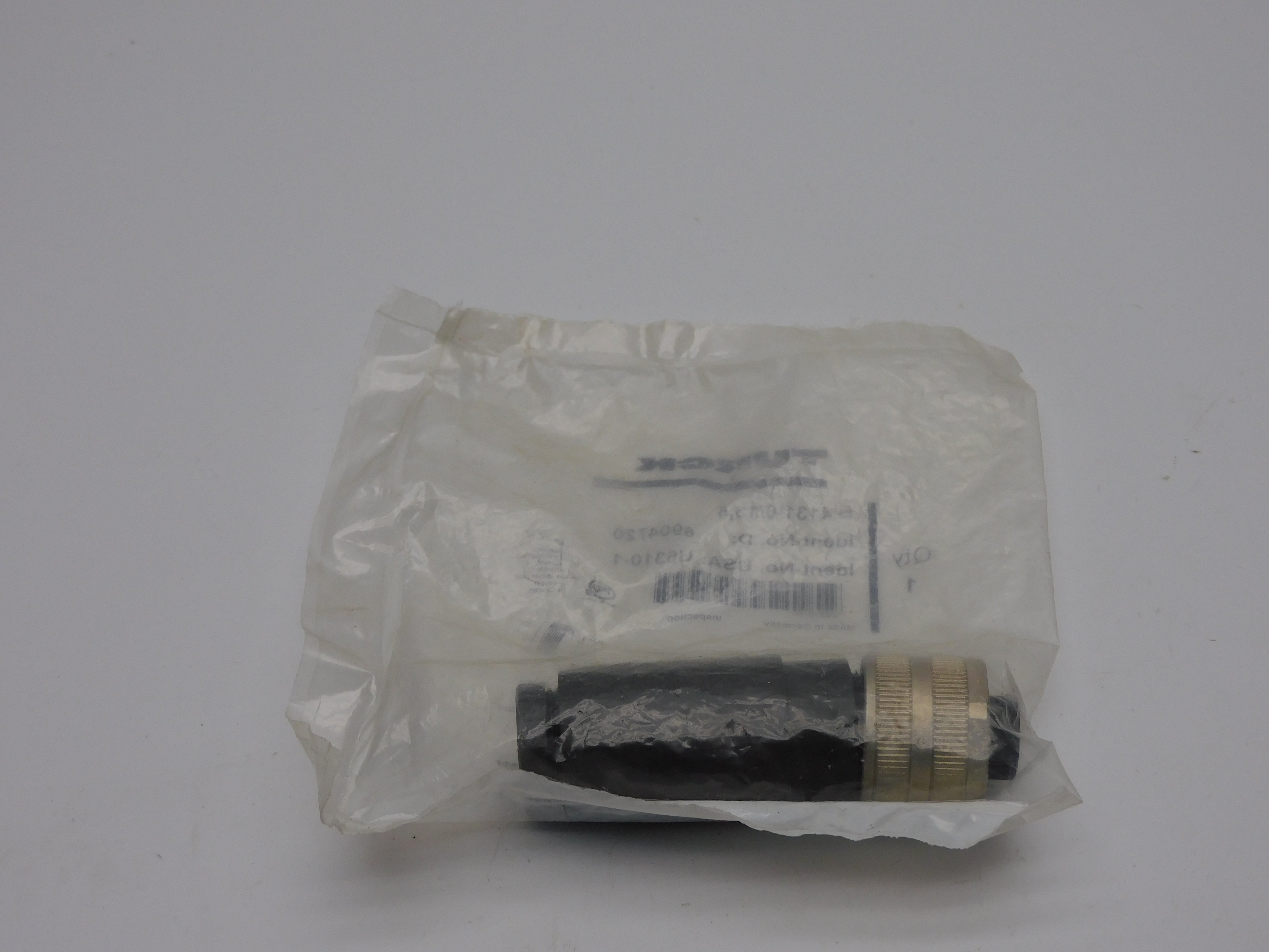 TURCK B4131-0/13.5 6904720 600VAC 12A NSMP