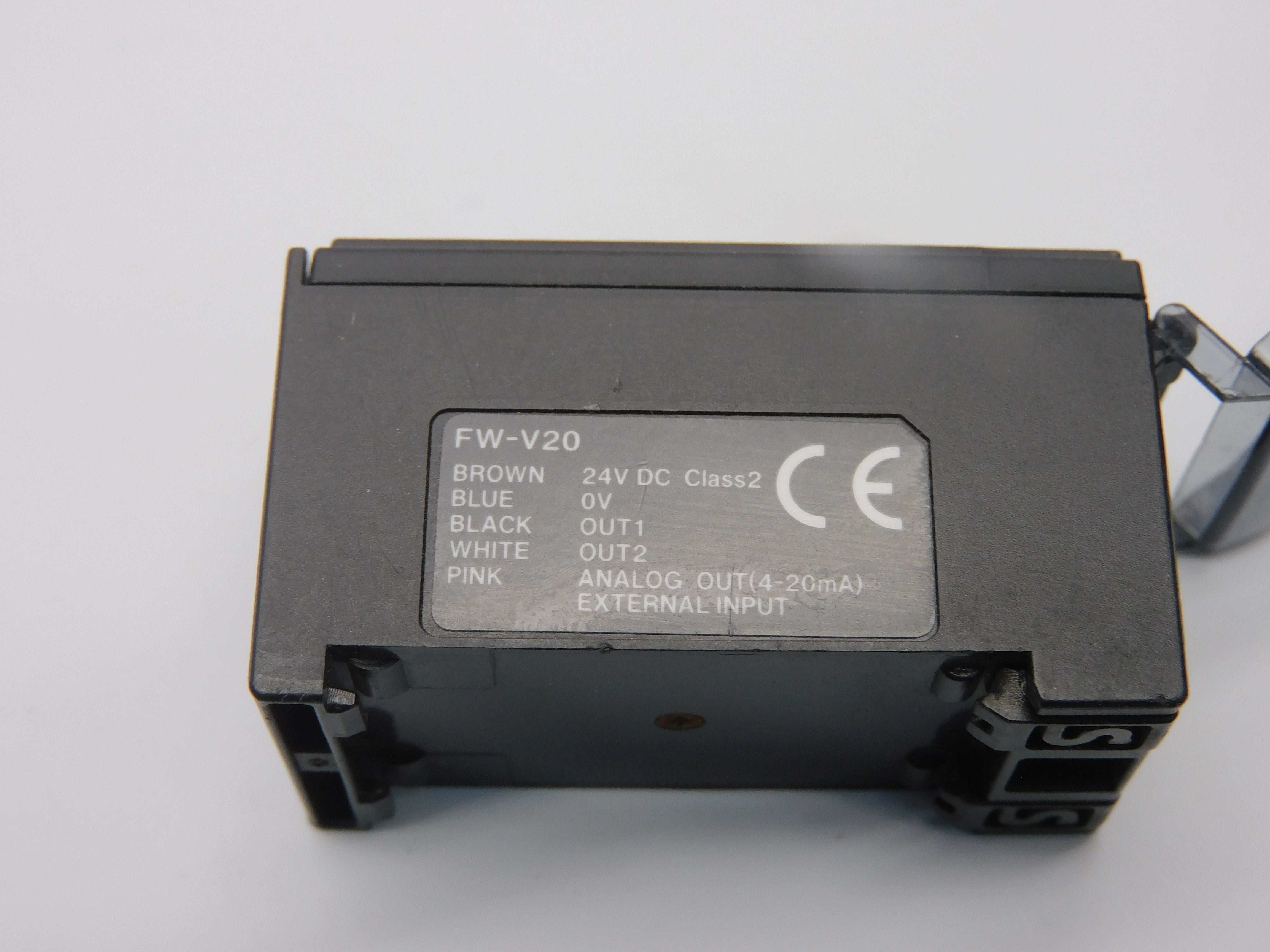 KEYENCE FW-V20 24VDC UNMP