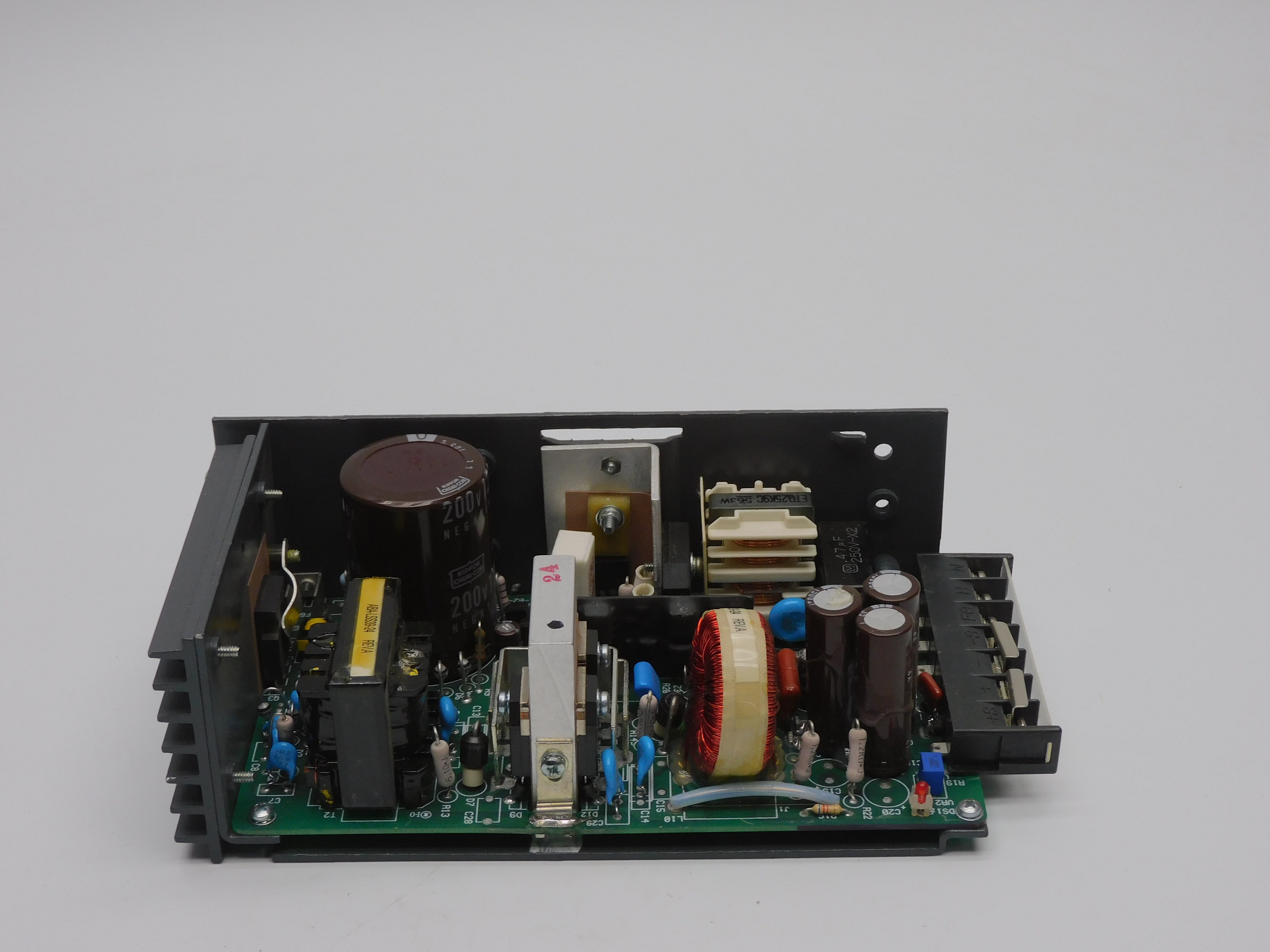 LAMBDA ELECTRONICS LSS-39-24 85-132VAC 6.5A NSNP