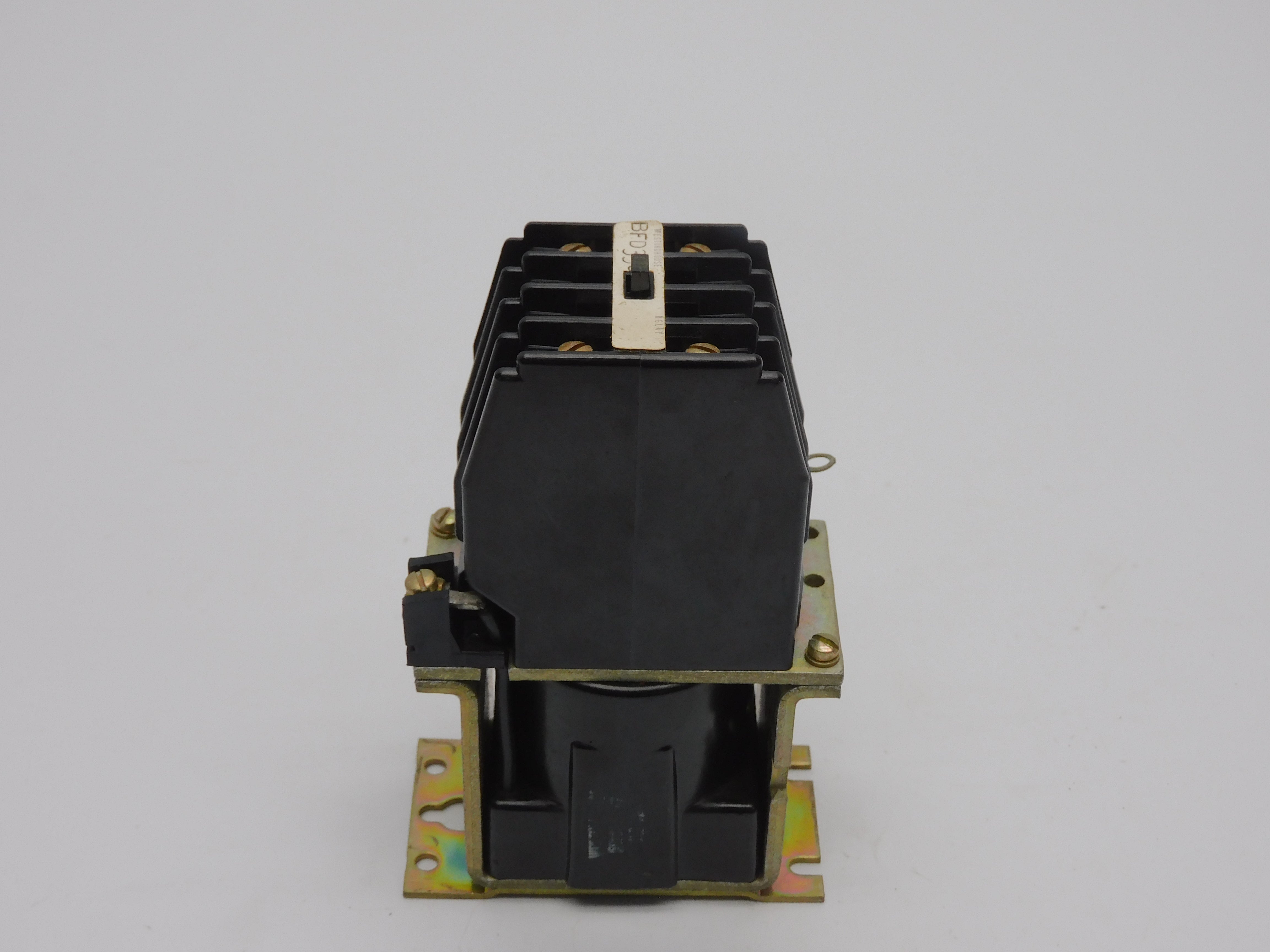 WESTINGHOUSE BFD33SS 300VAC 10A UNMP