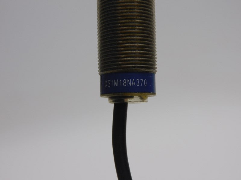 TELEMECANIQUE XS1M18NA370 12-48V UNMP