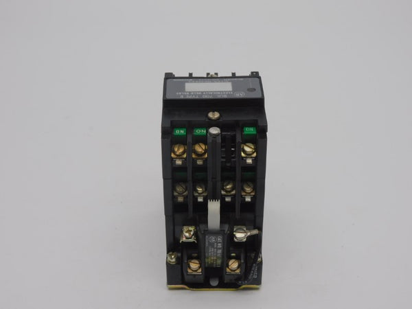 ALLEN BRADLEY 700DC-RL110Z1 SER. B 120VAC 30A (AS PICTURED) NSNP