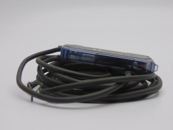 KEYENCE FS-V31P 12-24VDC UNMP