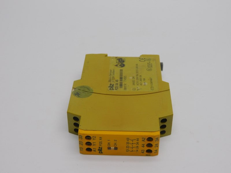 PILZ PZE-X4-4S 774584 24VDC 16A (AS PICTURED) UNMP