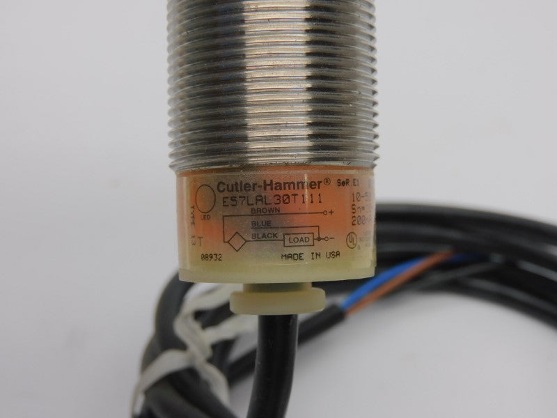 CUTLER HAMMER E57LAL30T111 SER. E1 10-50VDC NSMP