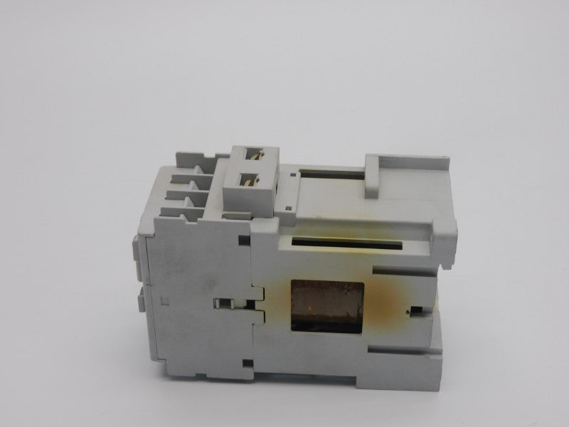 ALLEN BRADLEY 700-CF310DJ SER. A 24VDC 25A UNMP
