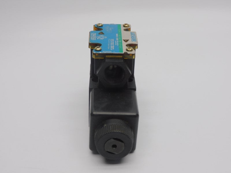VICKERS DG4V3S2ALMFTWLB560 110/120V .46/.48A 1450PSI UNMP