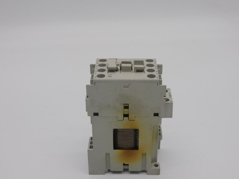 ALLEN BRADLEY 700-CF310DJ SER. A 24VDC 20A UNMP