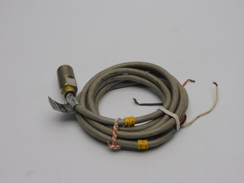 OMRON TL-X5E1 10-40VDC UNMP