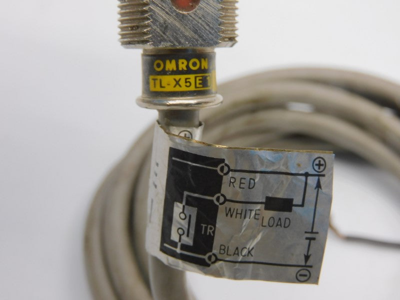 OMRON TL-X5E1 10-40VDC UNMP