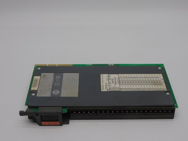 ALLEN BRADLEY 1771-OAD 12-120VAC 0.7A (NO TERMINAL) UNMP